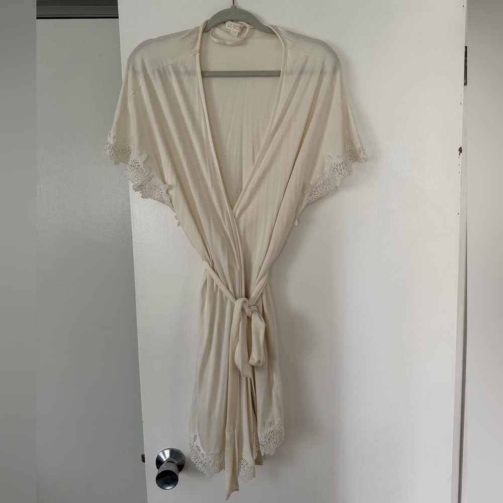Le Rose jersey bridal robe
